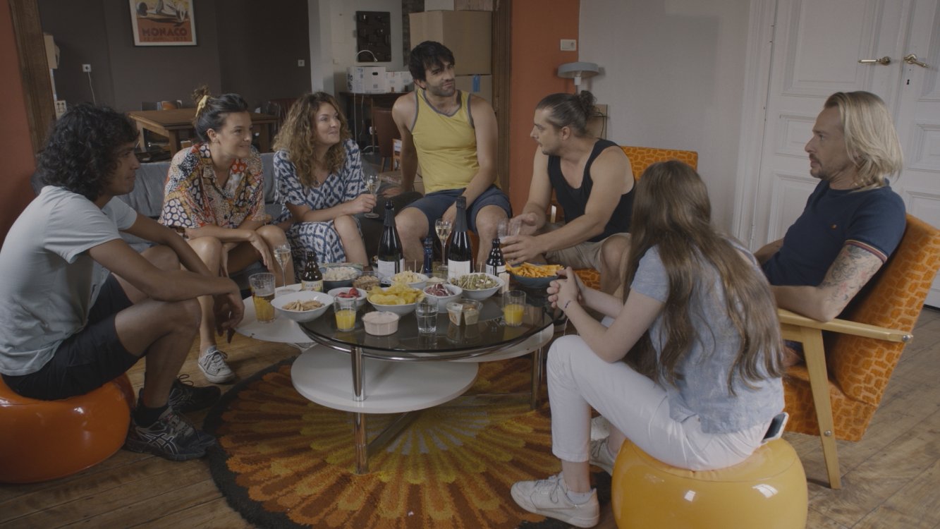Trentenaires S02 STILL EP01 082200 OK